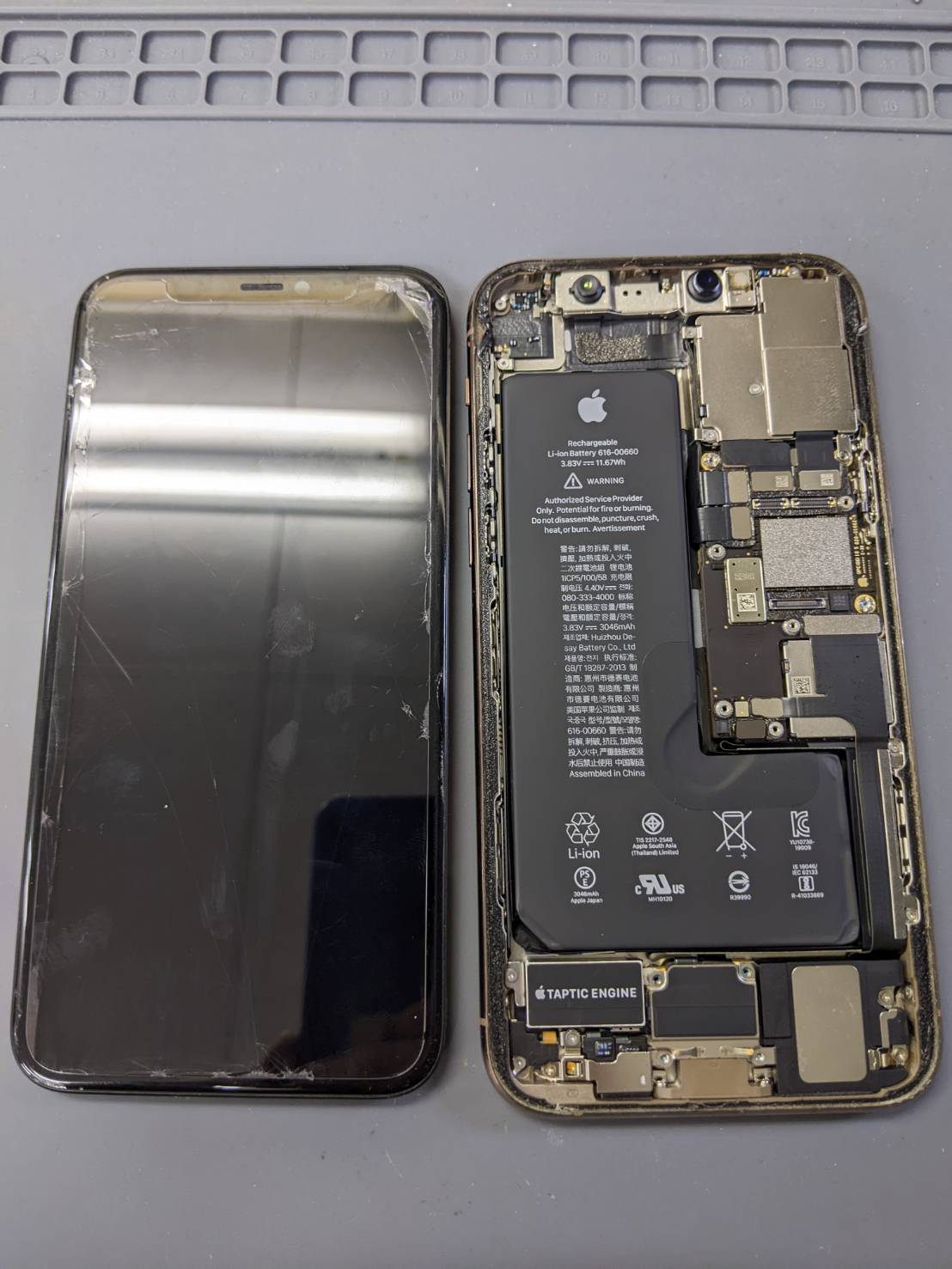 iPhone11Pro背面ガラス割れ交換修理