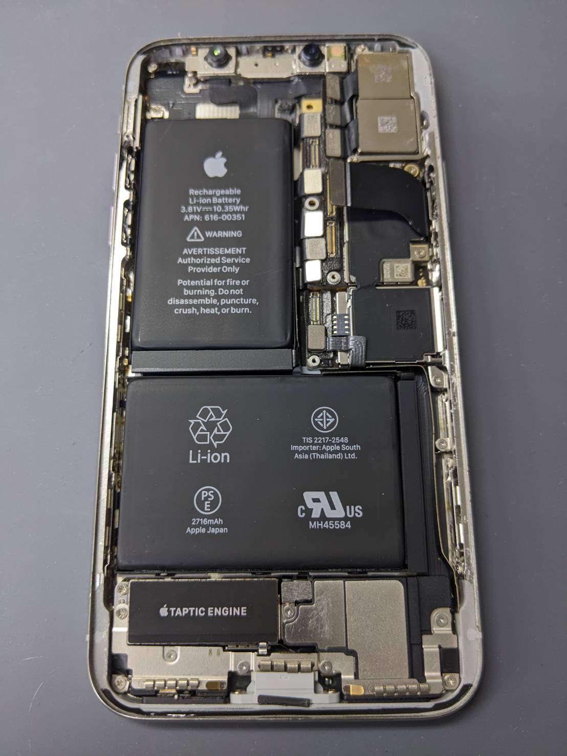 iPhoneX背面ガラス修理